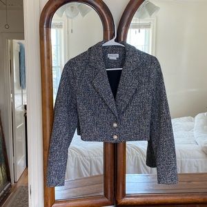 Lovers+Friends cropped blazer w/faux pearl closure
